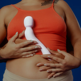 Com - Cordless Silicone Wand Vibe